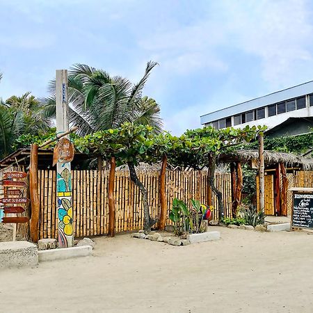 Hostal Olmito Canoa Exterior photo