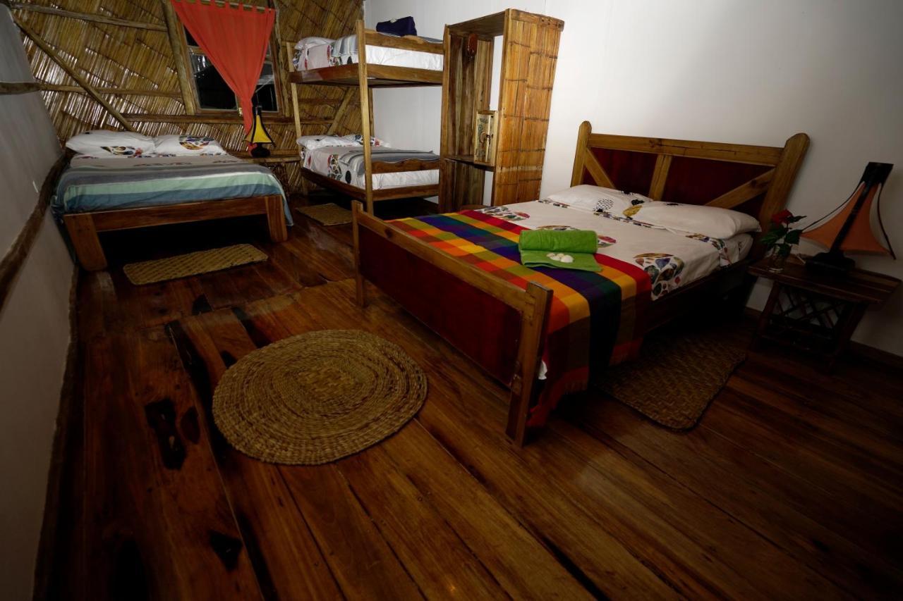 Hostal Olmito Canoa Exterior photo