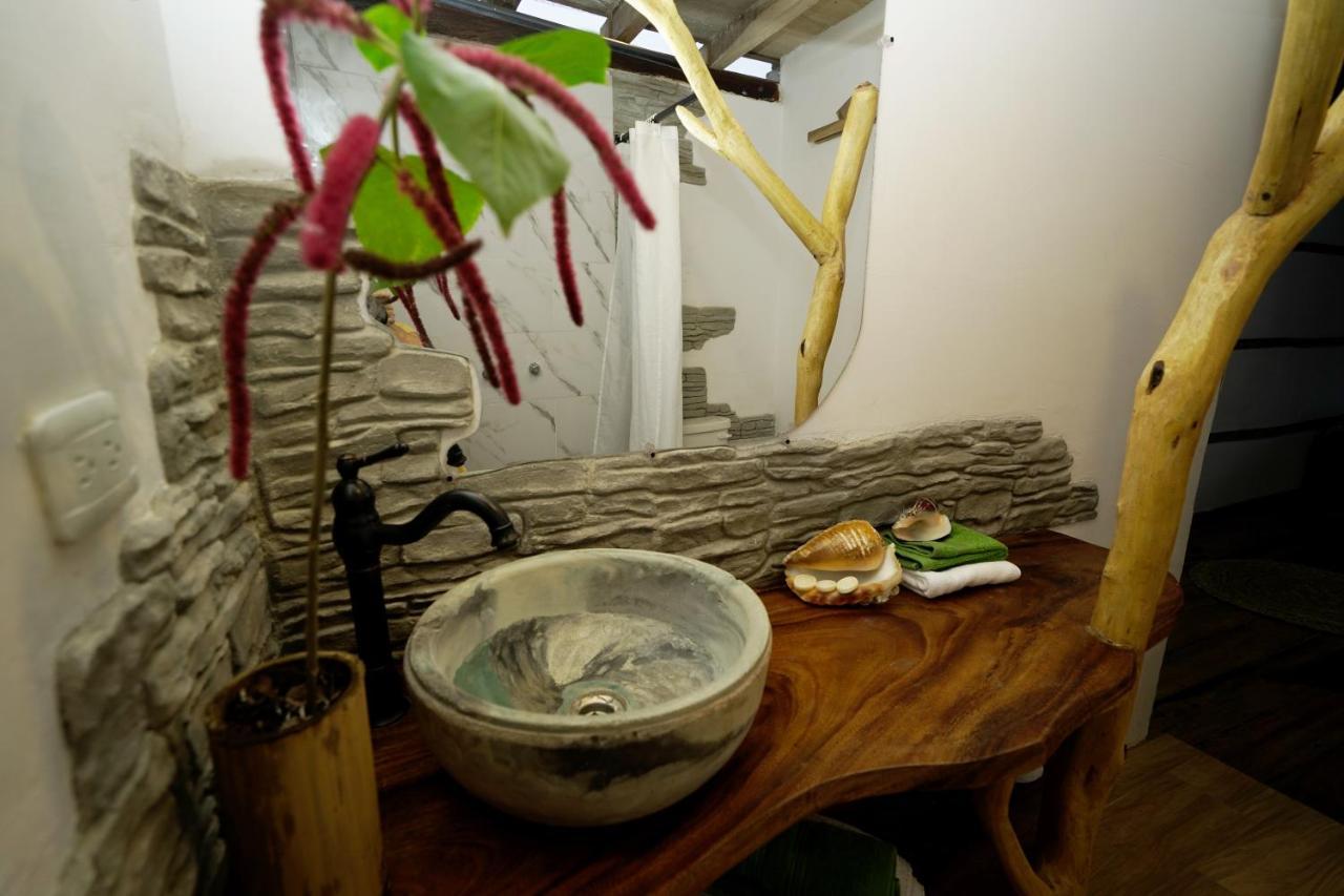 Hostal Olmito Canoa Exterior photo