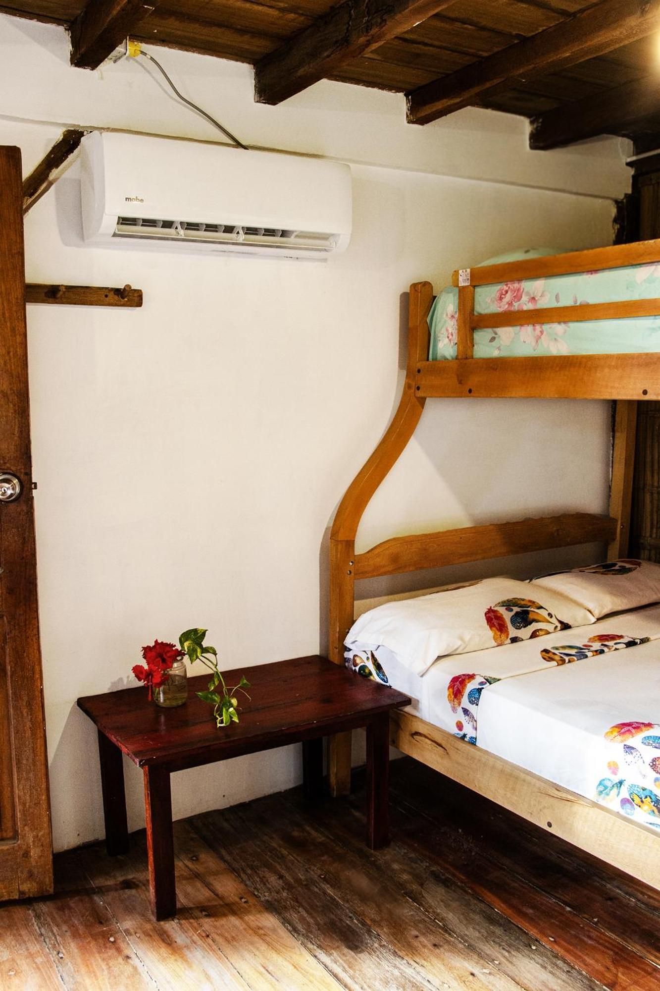 Hostal Olmito Canoa Exterior photo