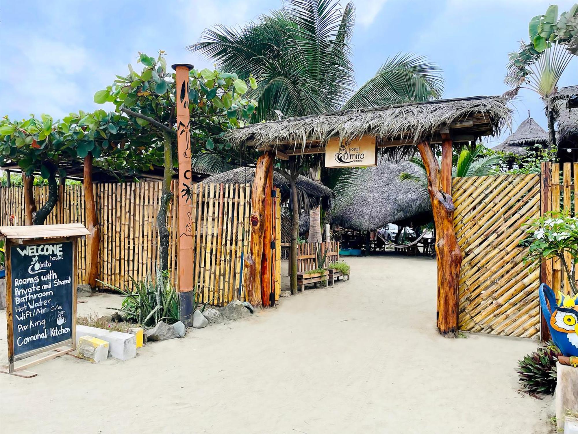 Hostal Olmito Canoa Exterior photo