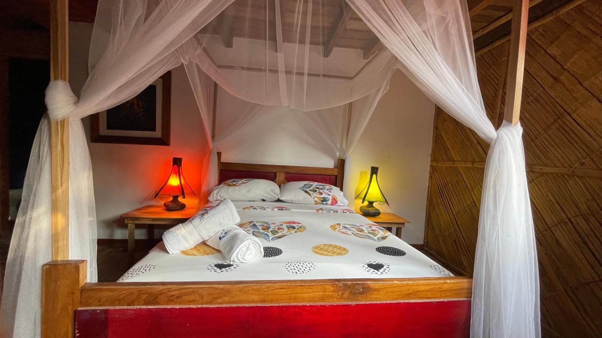 Hostal Olmito Canoa Exterior photo